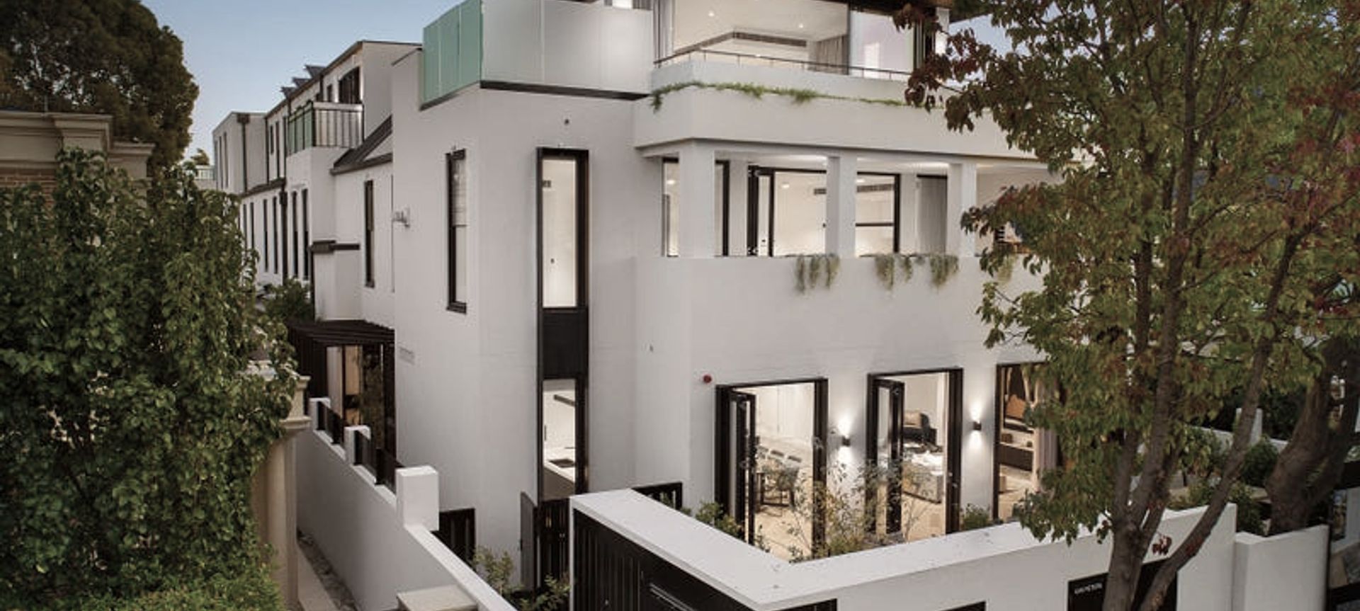 The Mayfair, Toorak banner