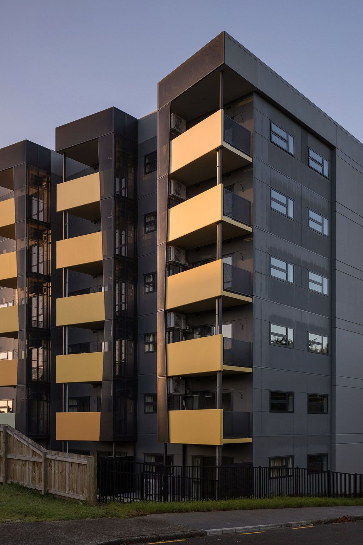 mode-lynton-road-apartments-03-v4.jpg