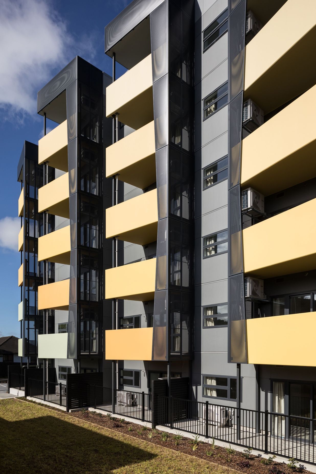 mode-lynton-road-apartments-05.jpg