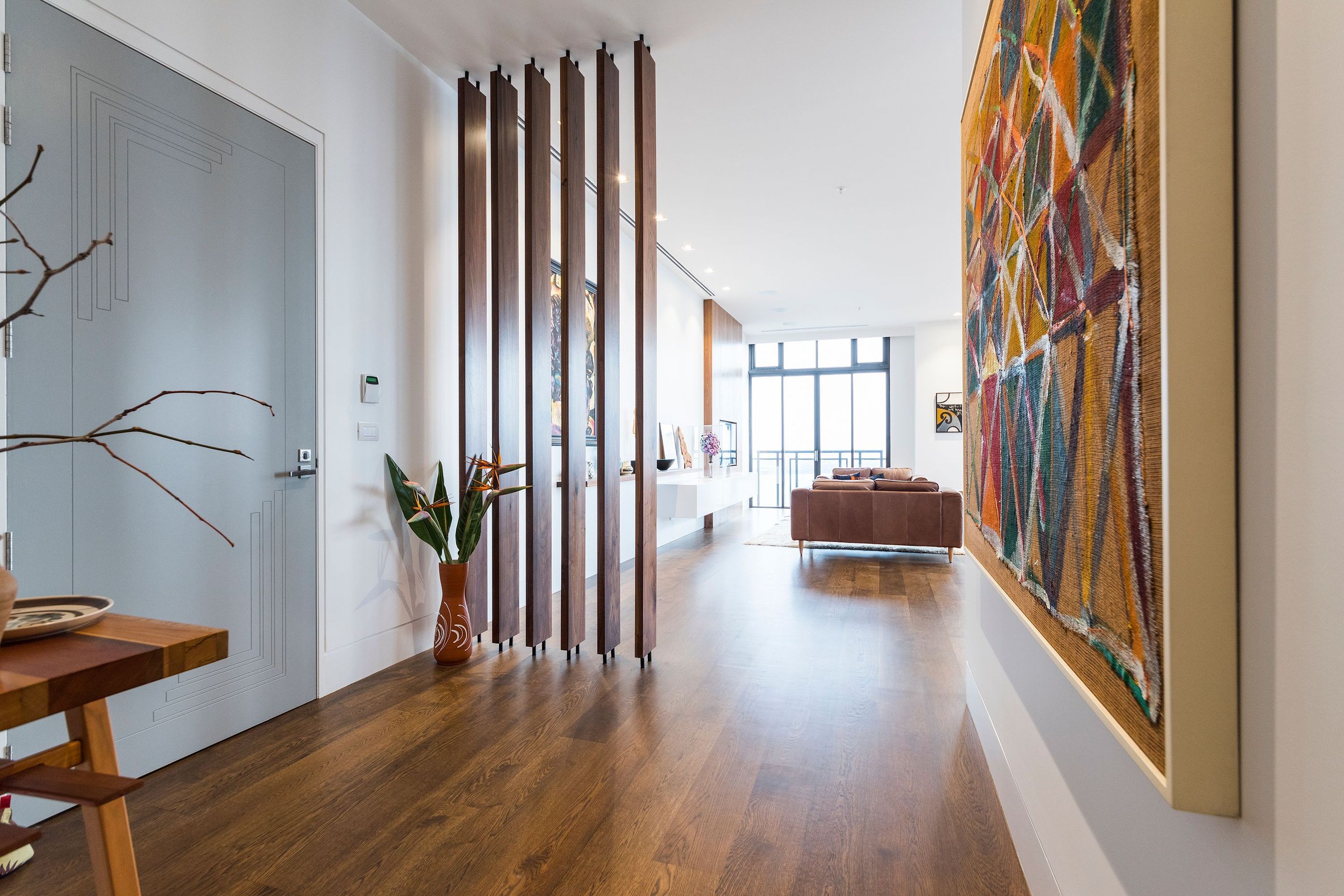 Metropolis Luxury Apartment