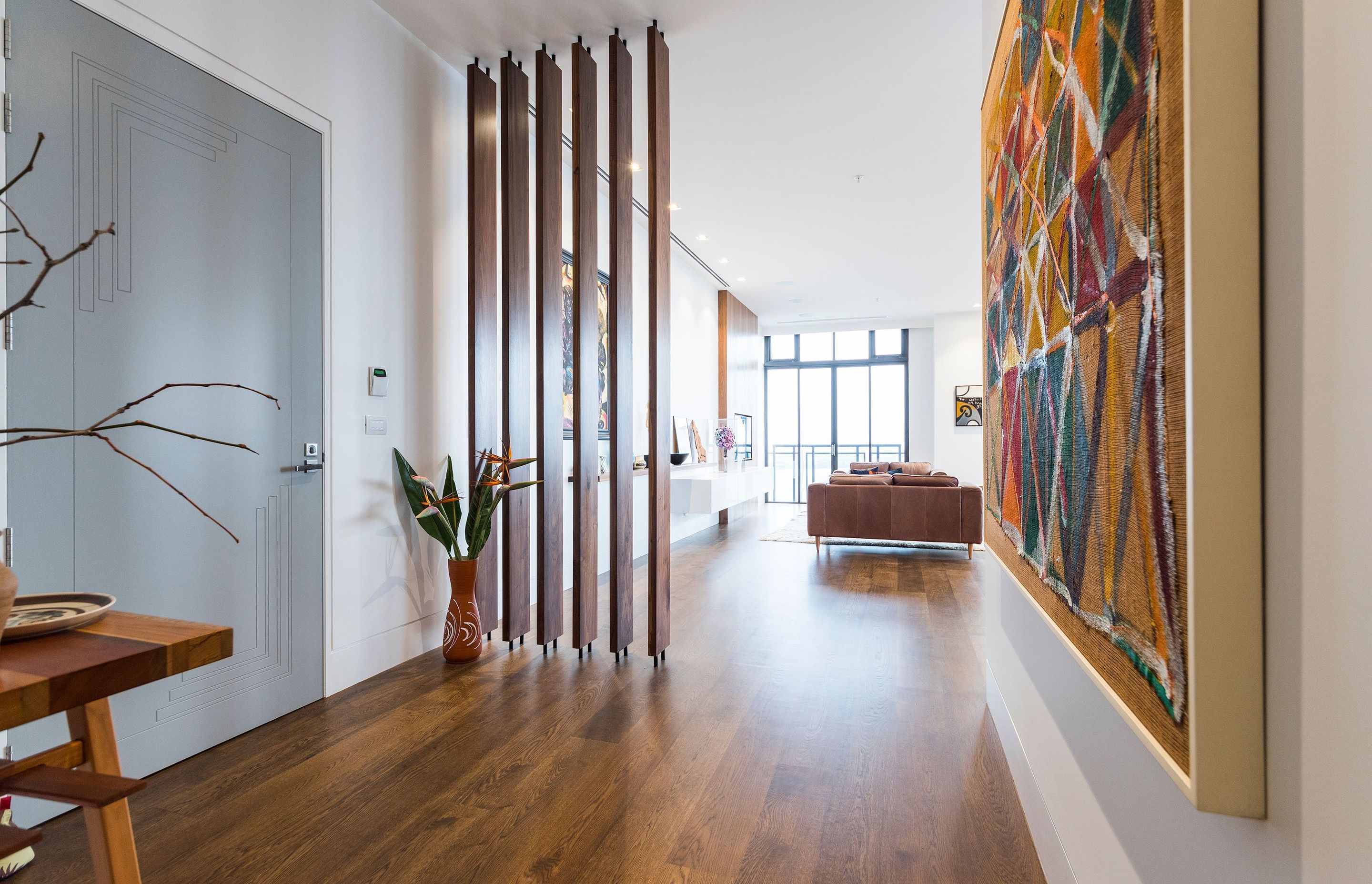 Metropolis Luxury Apartment