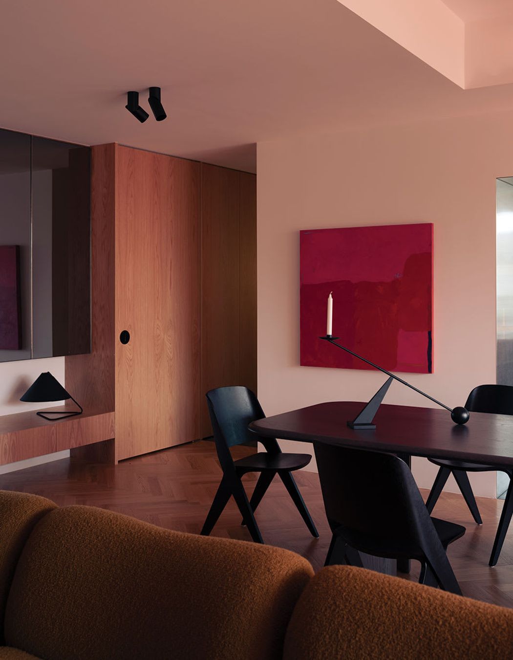 projectauhw16002pallidoherringbonedoriaapartments3portrait.jpg