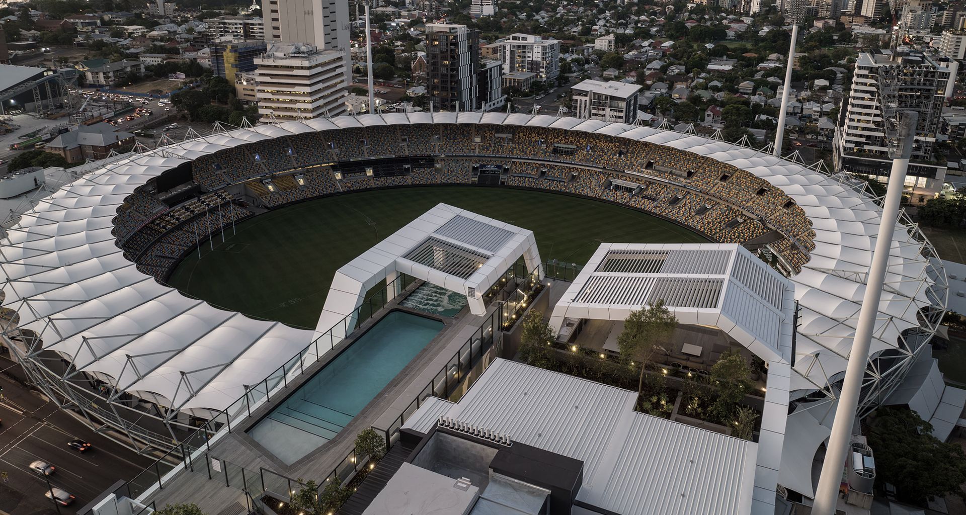Silk One Woolloongabba QLD banner