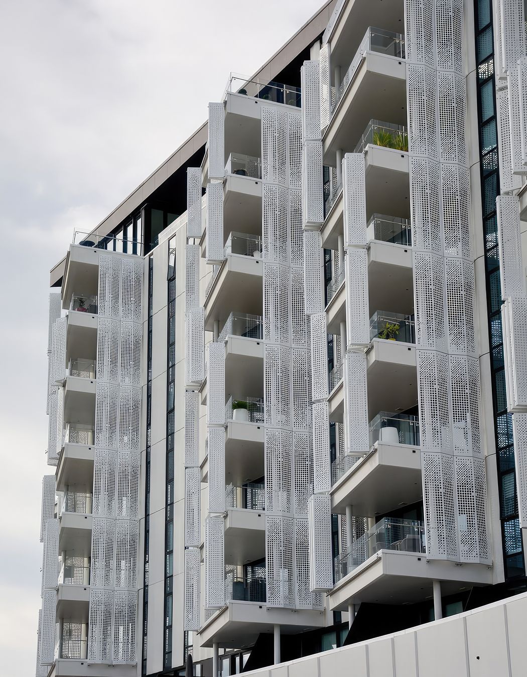upAlexandra-Park-Apartments-4-fix-standard-scale-200x.jpg