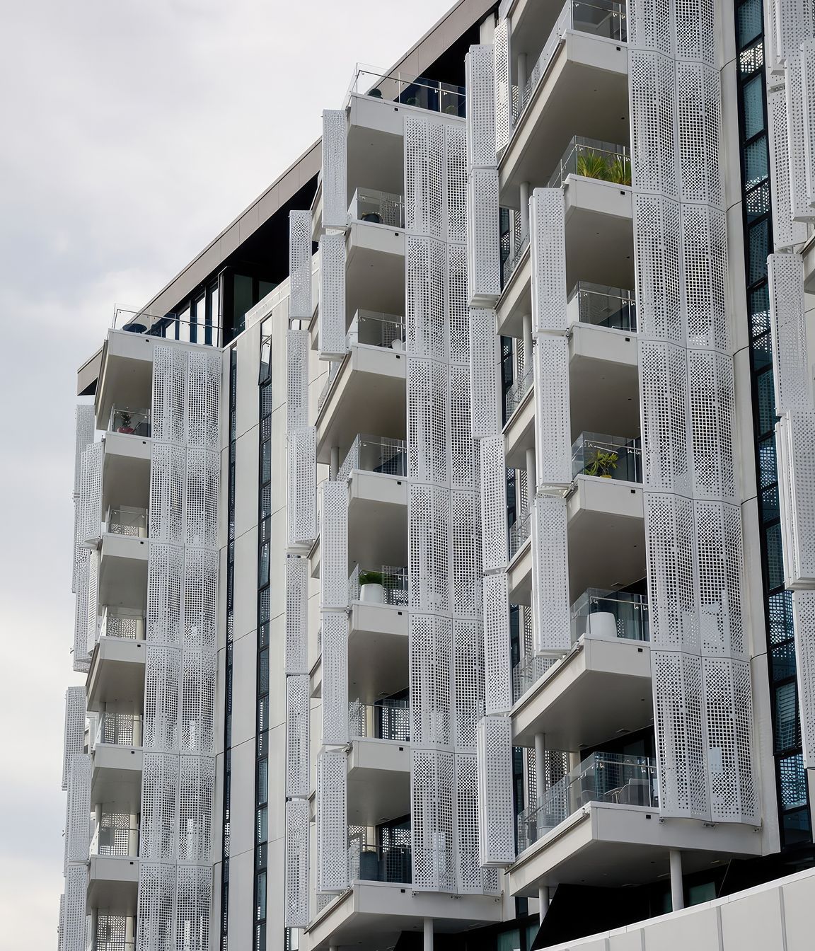 upAlexandra-Park-Apartments-4-fix-standard-scale-200x.jpg