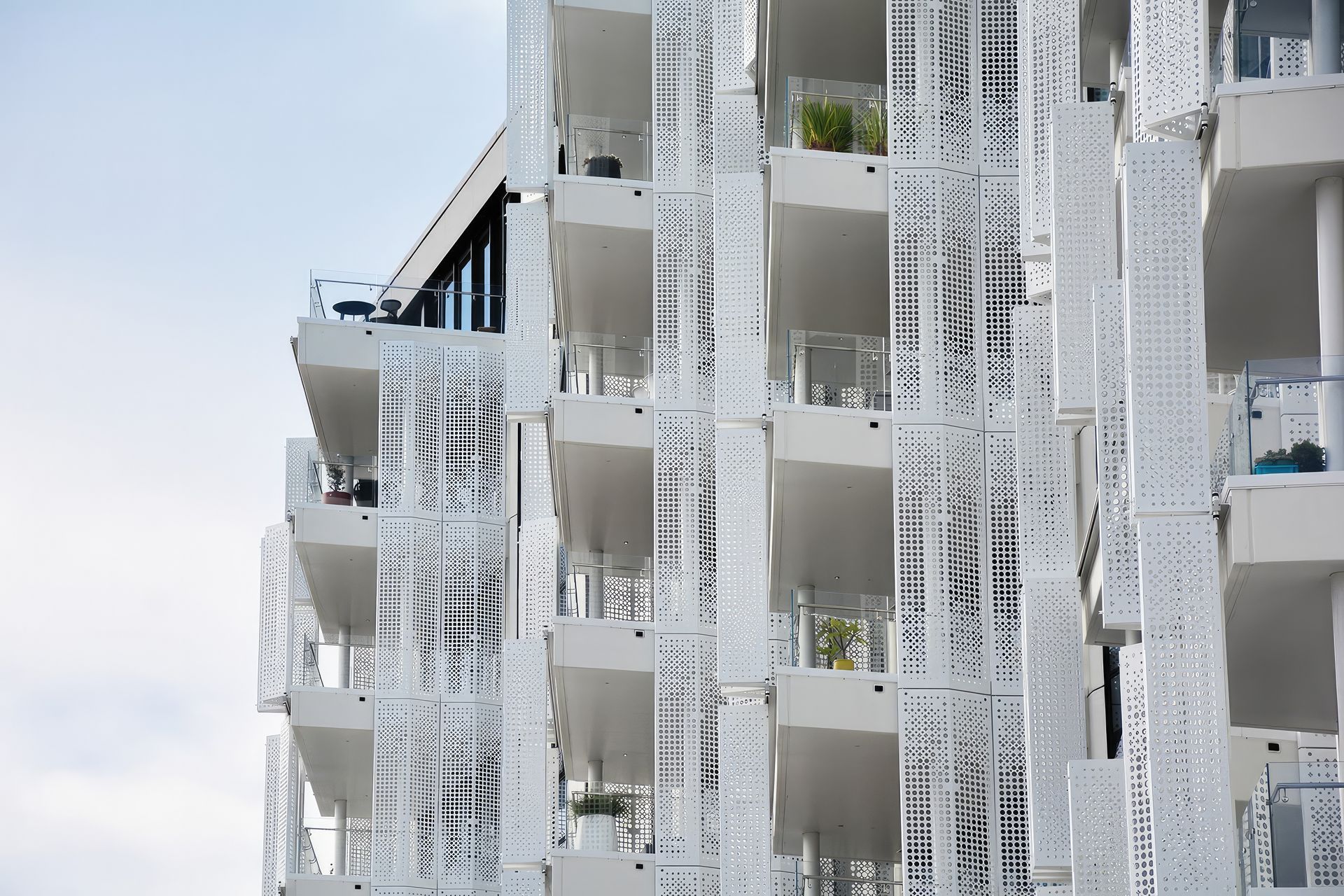 upAlexandra-Park-Apartments-9-fix-standard-scale-200x.jpg