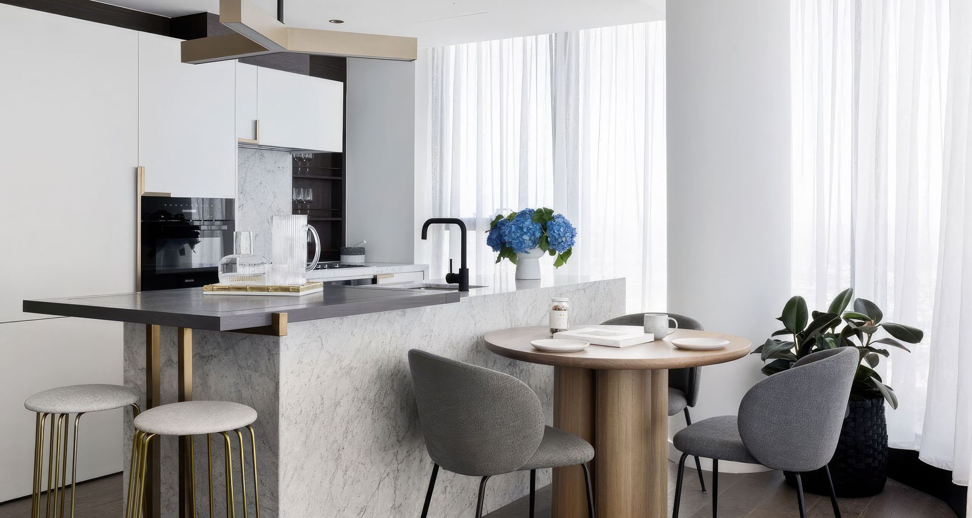 Queens Place Apartment banner
