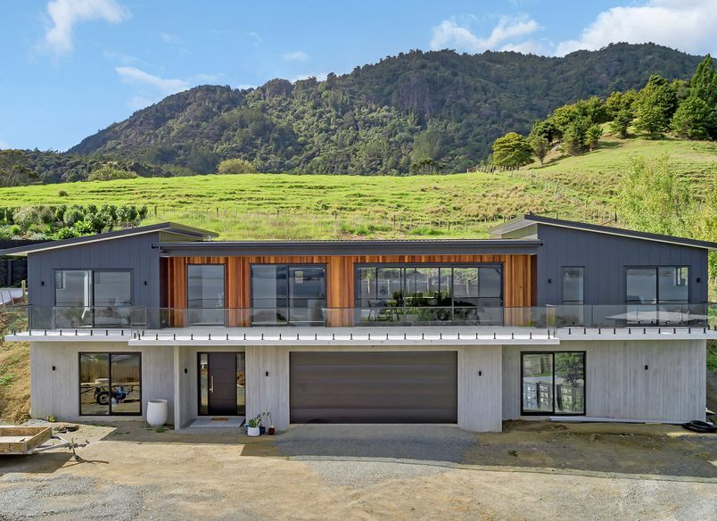 Mcleod's Bay Beach House