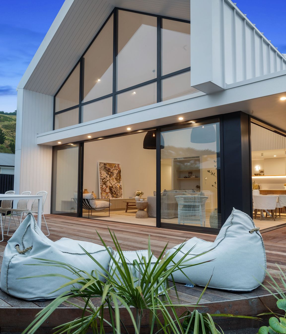 003Open2viewID551562-ColensoSt36Sumner.jpg