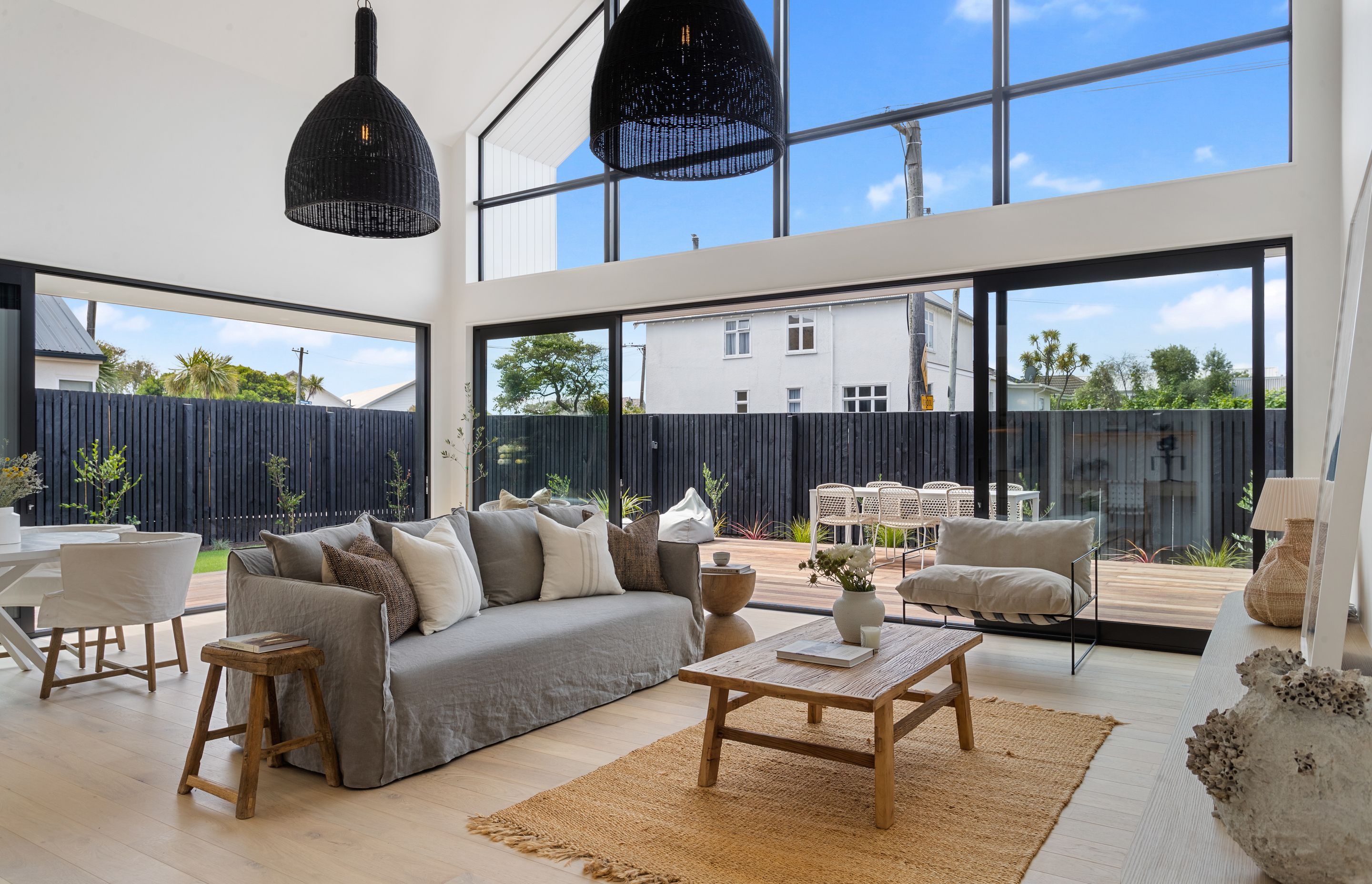 006Open2viewID551562-ColensoSt36Sumner.jpg