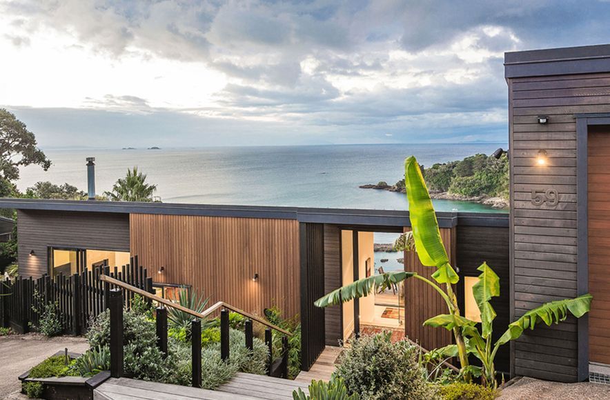 Hekerua Bay Residence