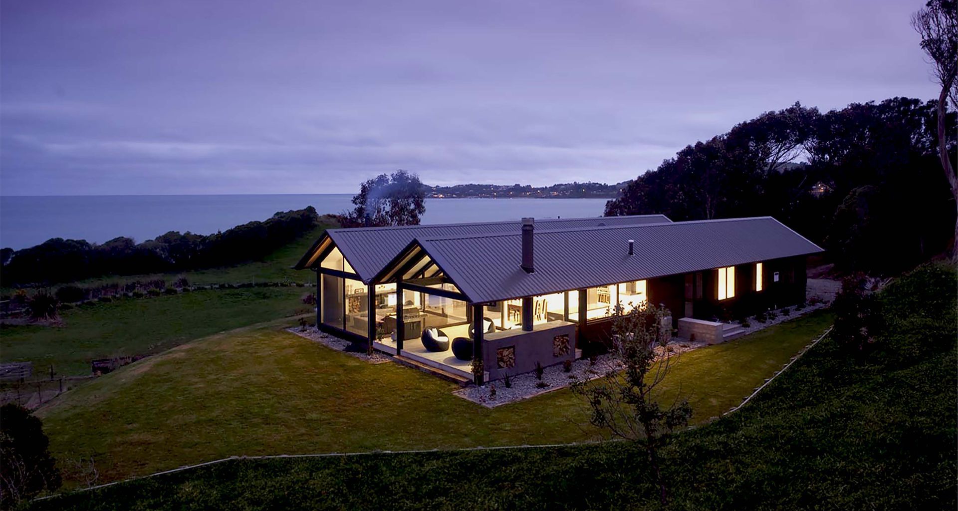 Seaside Bach - Moeraki banner