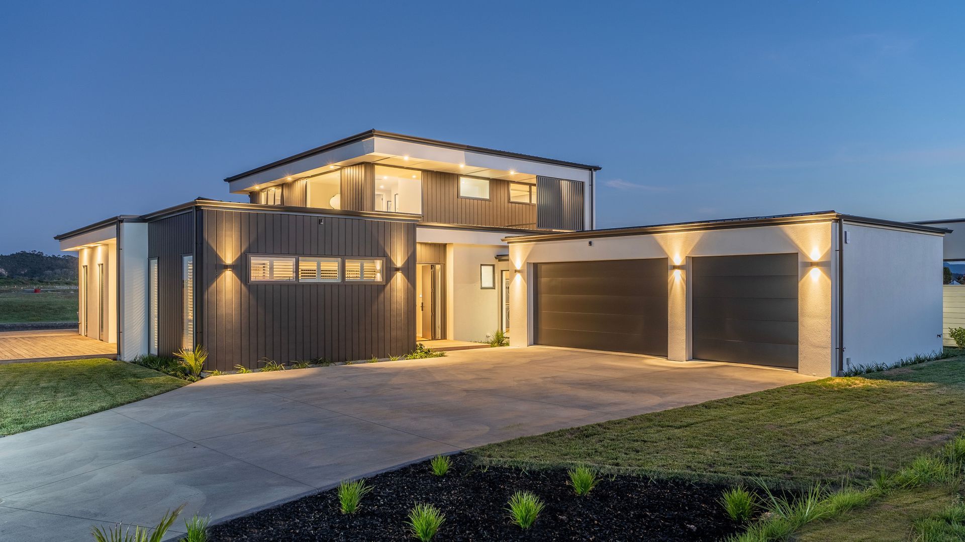 Waterfront Luxury in Whitianga banner