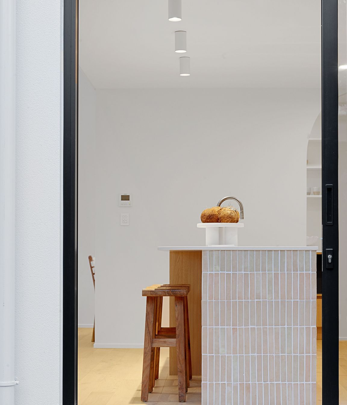 013Open2viewID551562-ColensoSt36Sumner.jpg