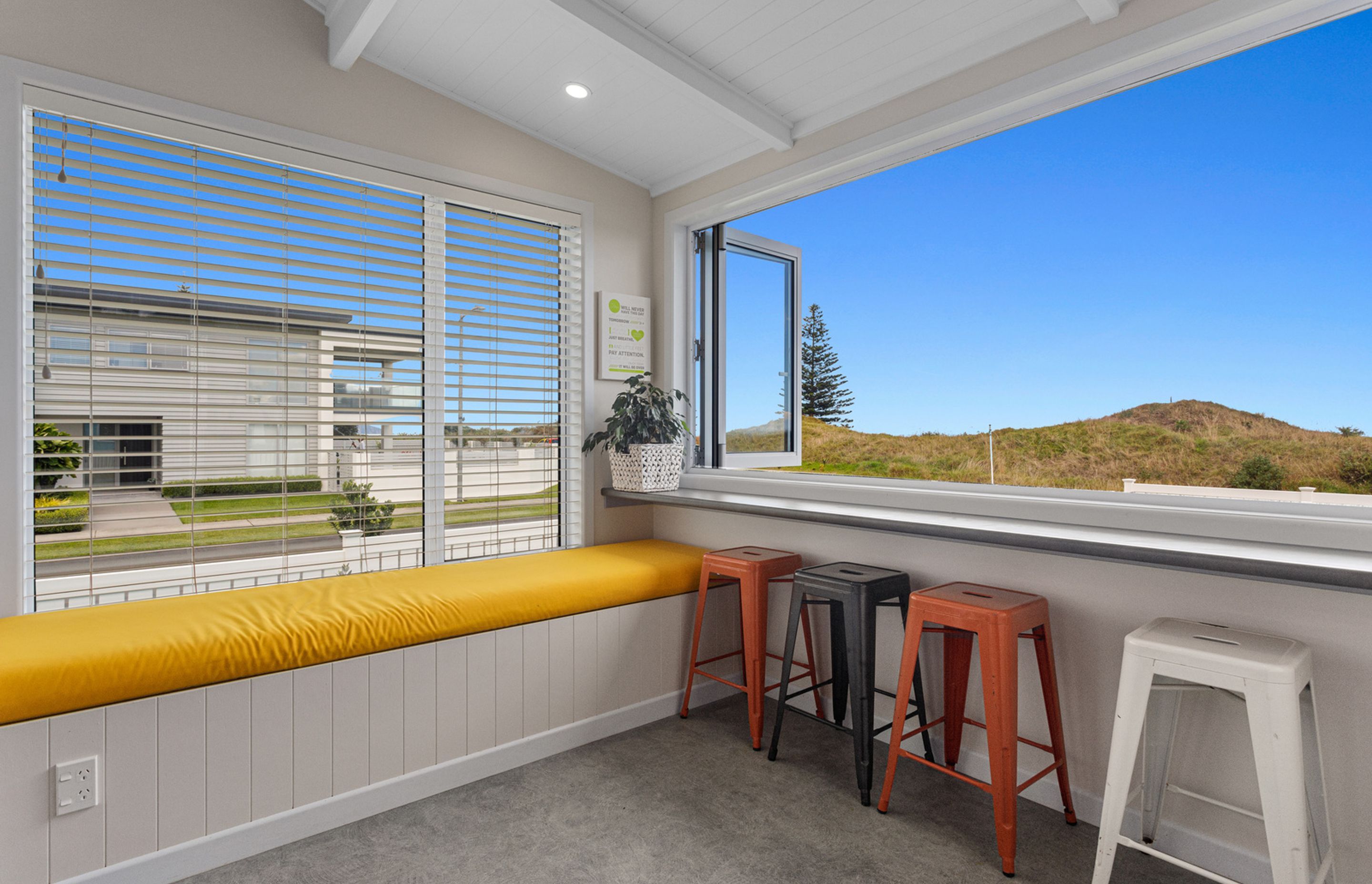 Tiny house living at the beach