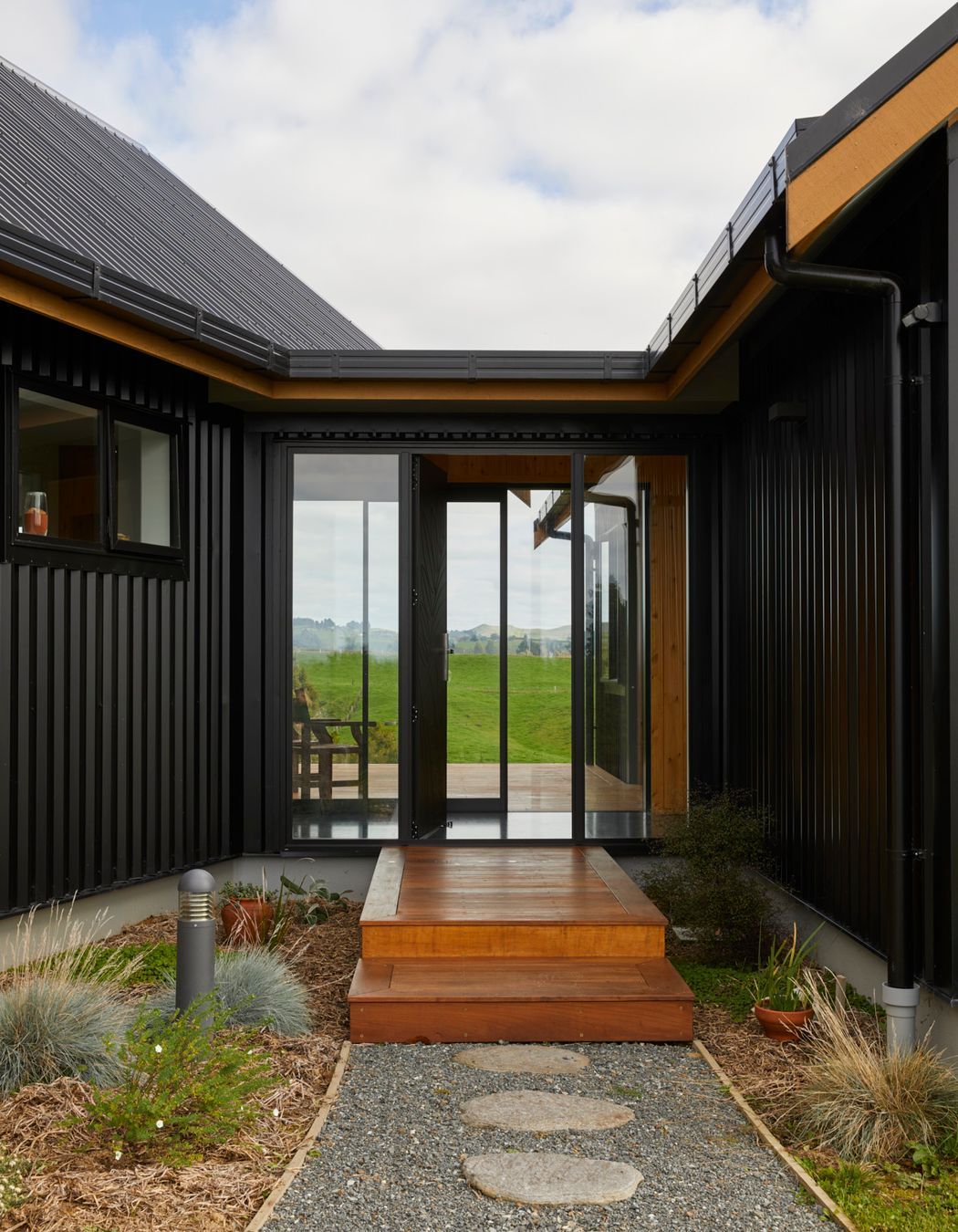 Te Ngahere a Kataraina - Kathy's forest house