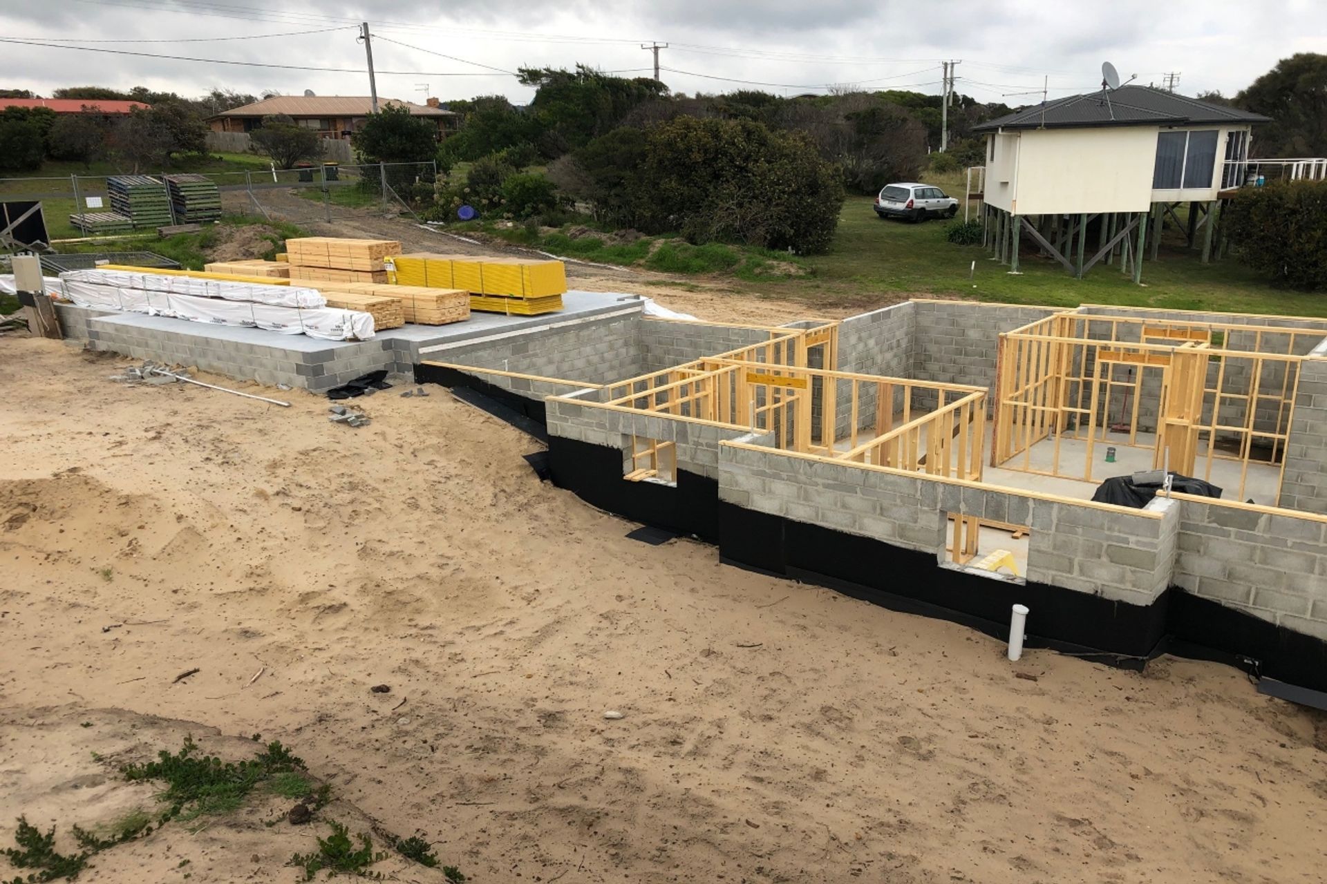 Framing Commenced. Photography: Hawksley Developments