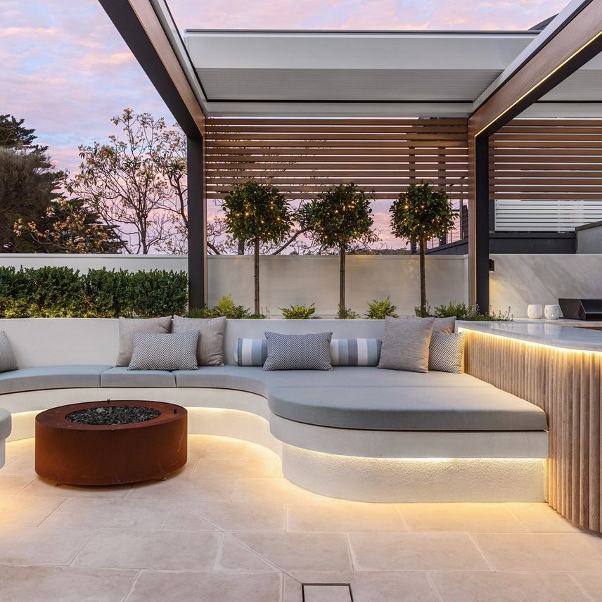 13MillsBeachCls198-v2.jpg
