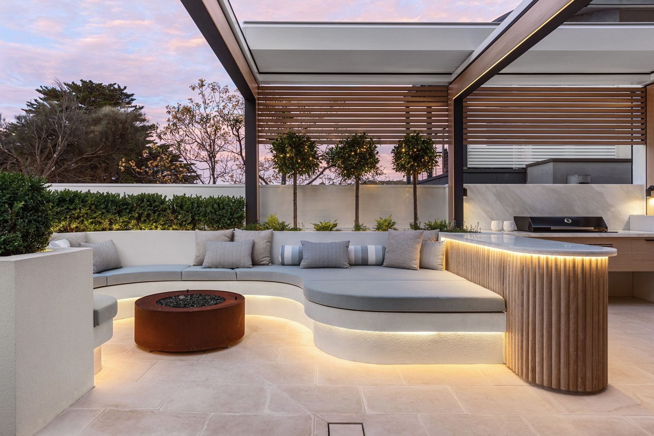 13MillsBeachCls198-v2.jpg