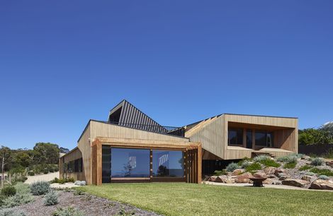 Coastal timber protection at its finest – CUTEK® celebrates and protects acclaimed home in coastal Victoria Australia