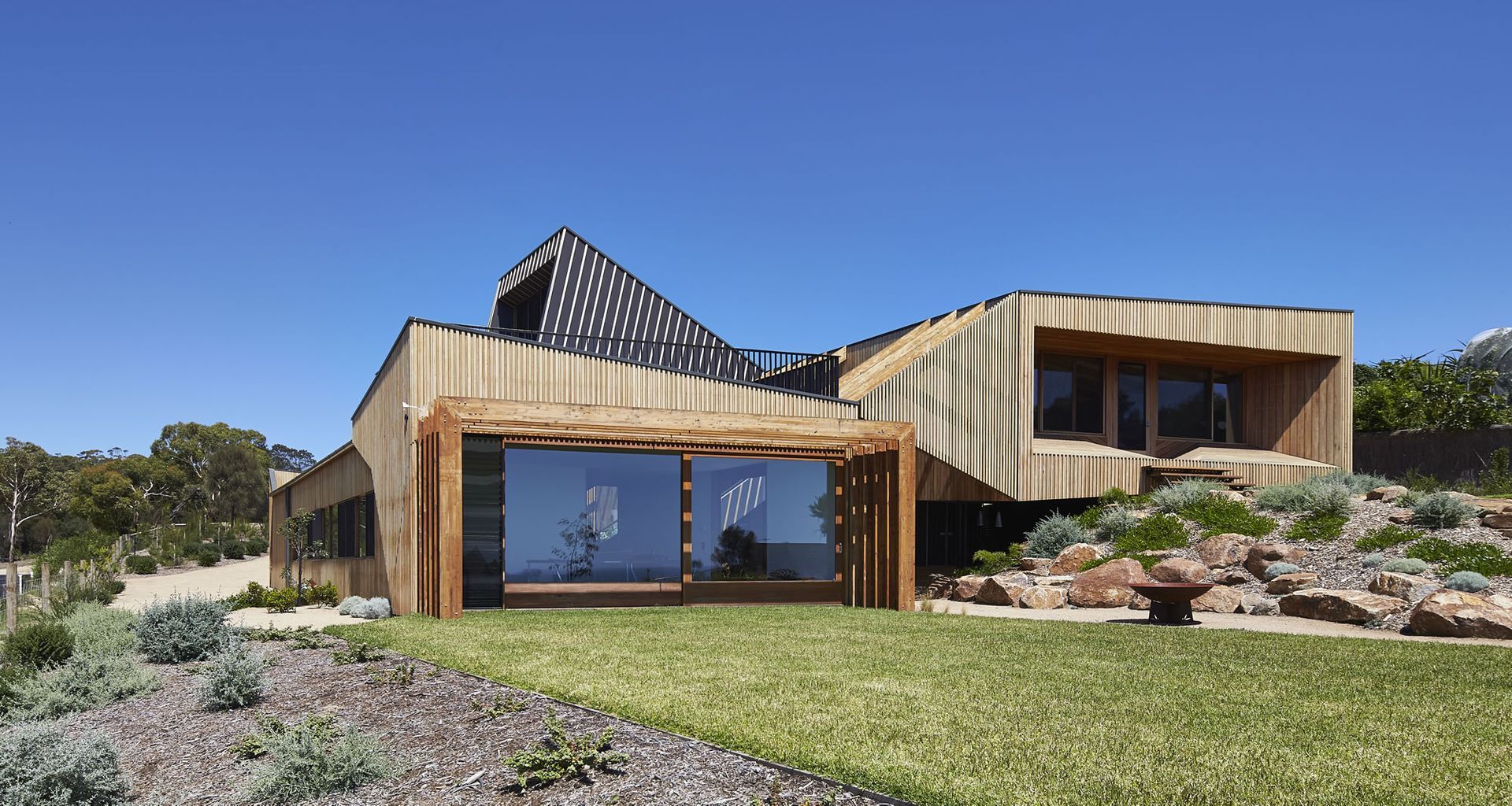 Coastal timber protection at its finest – CUTEK® celebrates and protects acclaimed home in coastal Victoria Australia banner