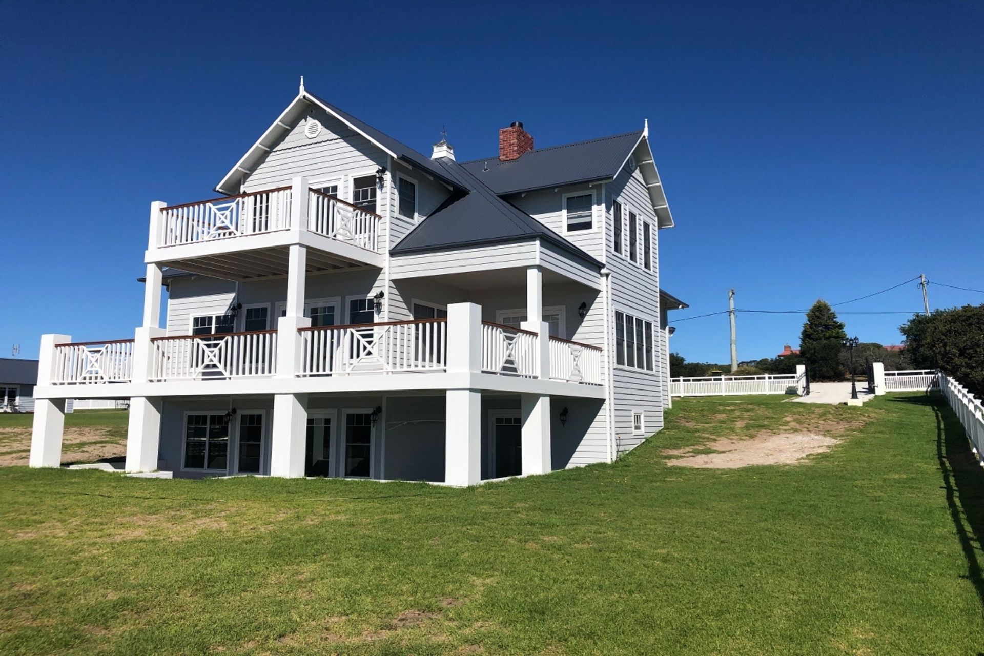 Exterior Rear. Photography: Hawksley Developments