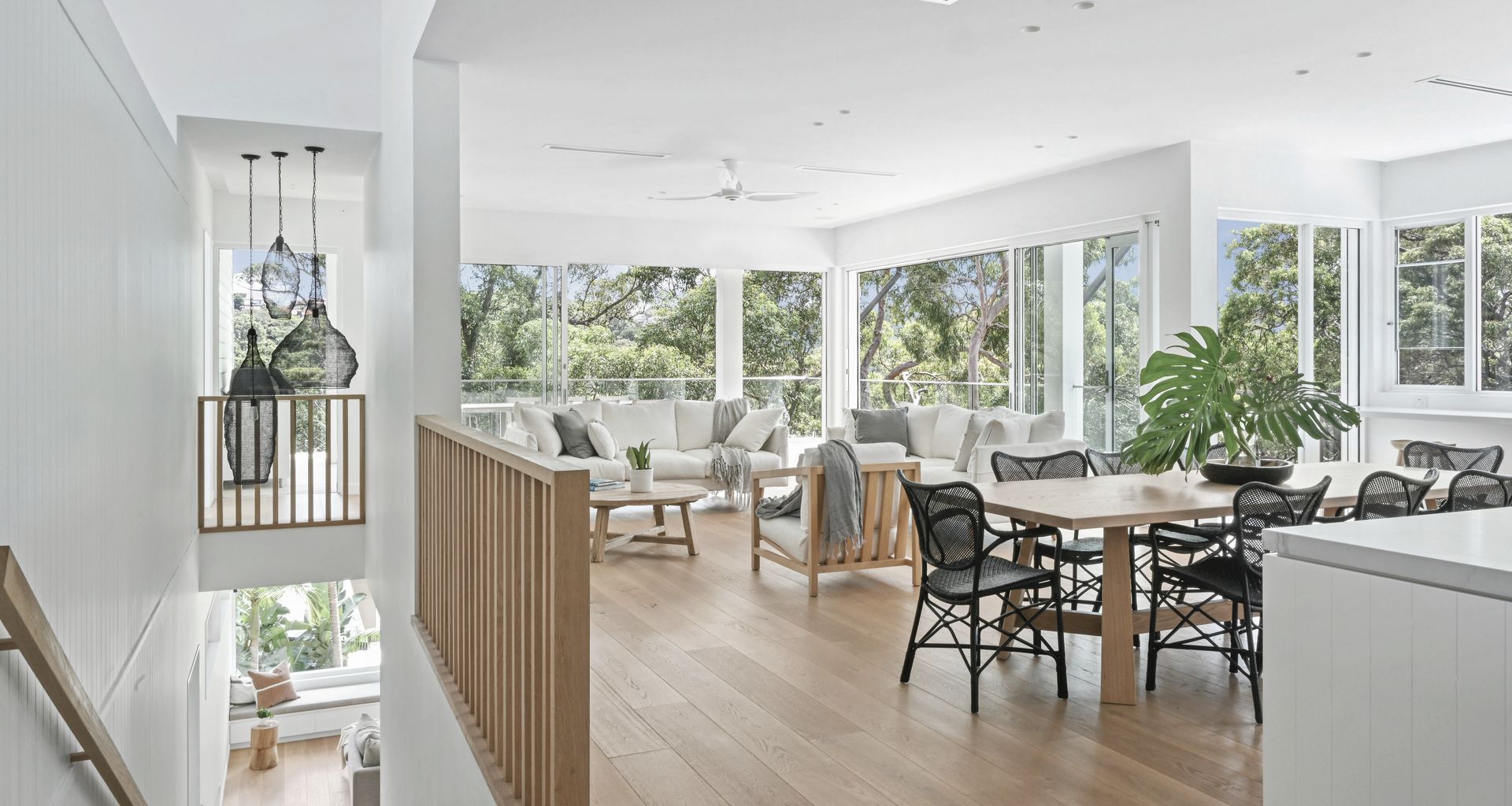 1A - Luxury Minimal "Beach House" banner