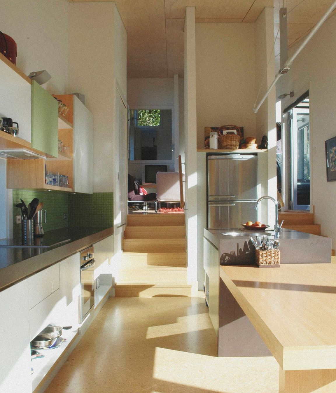 2-kitchen-to-living01.jpg