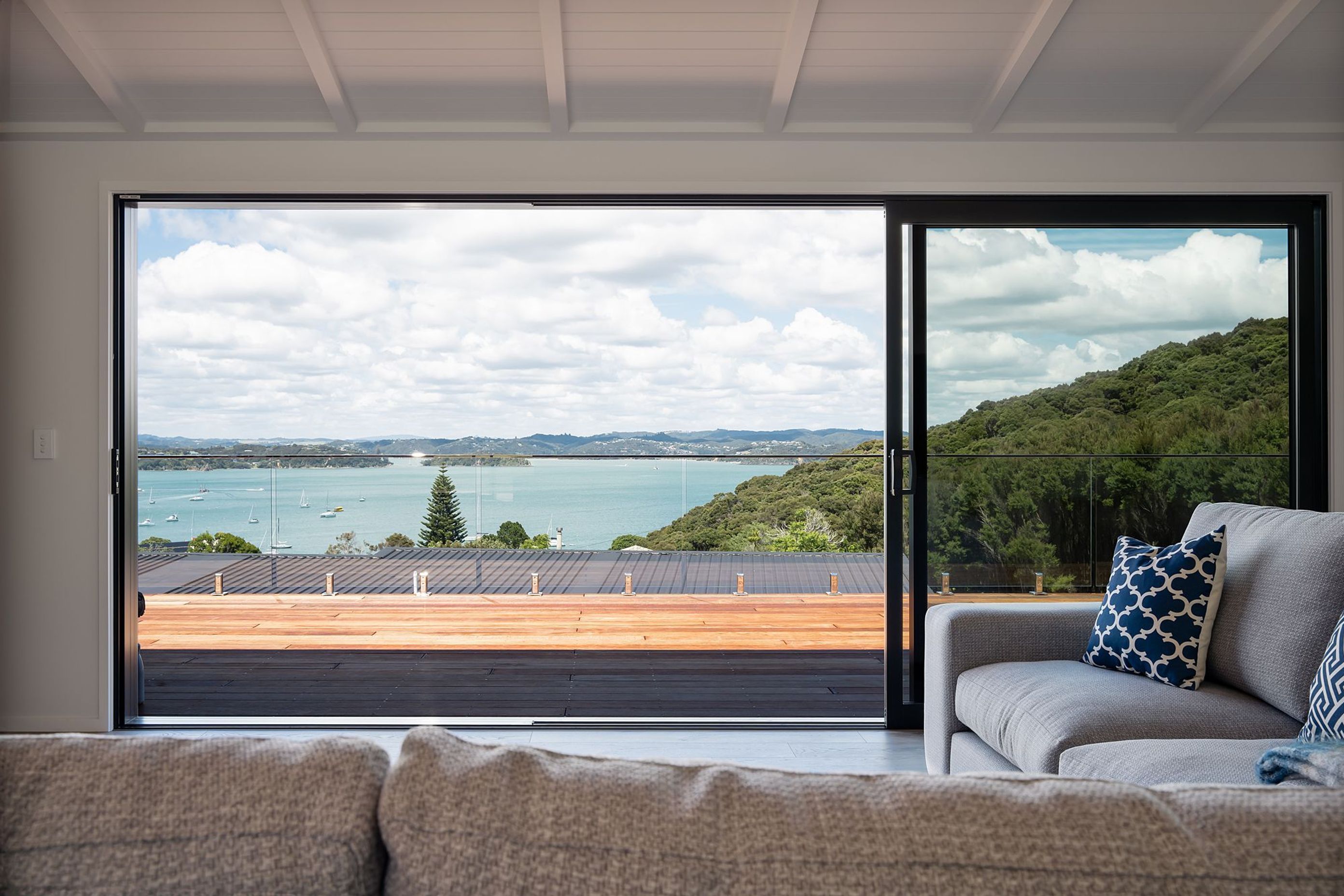 20-Titore-Way-Russell-LR15.jpg