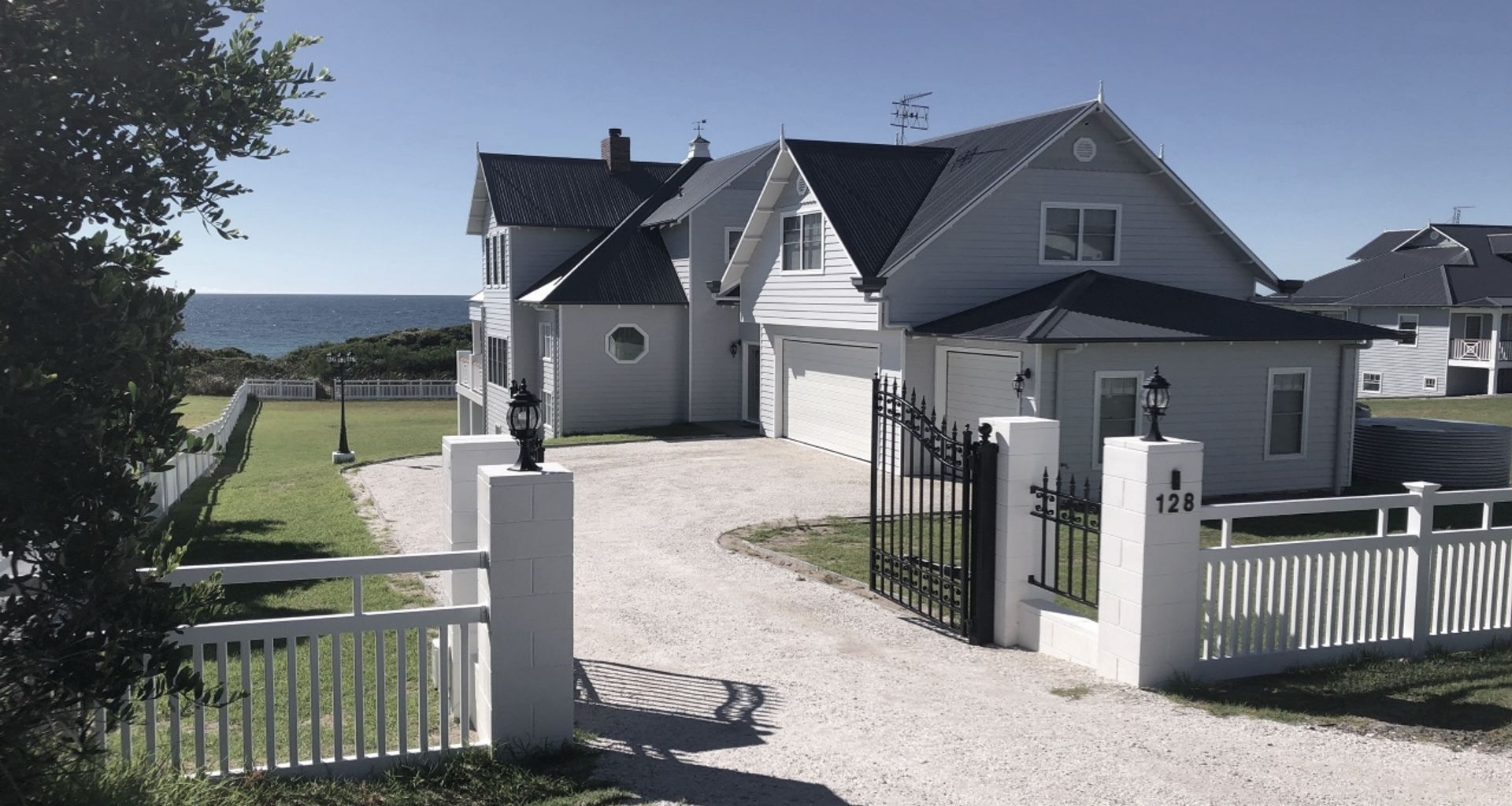 128 Bellbuoy Beach - New Build banner