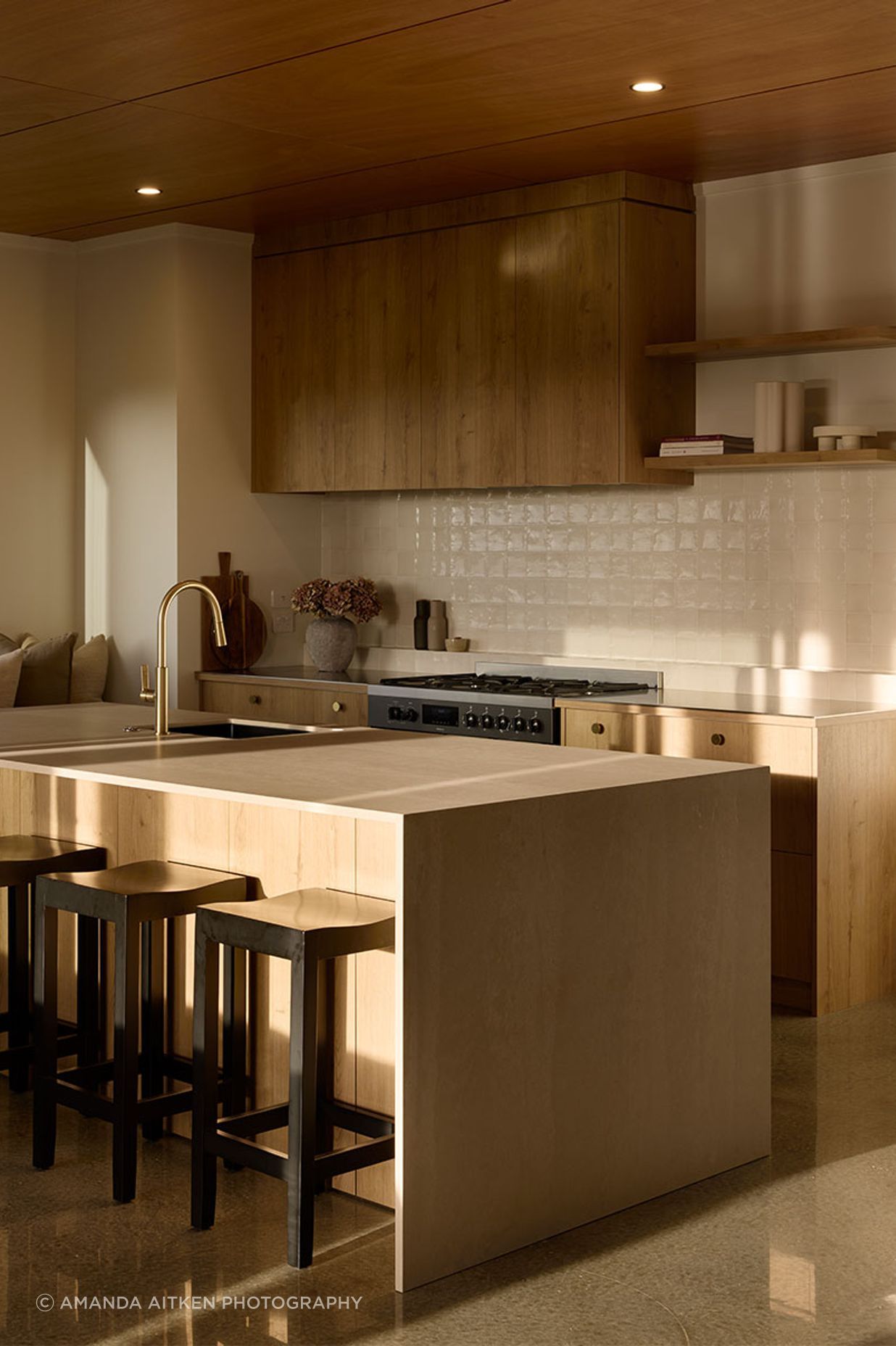 22026modernkitchenisland.jpg