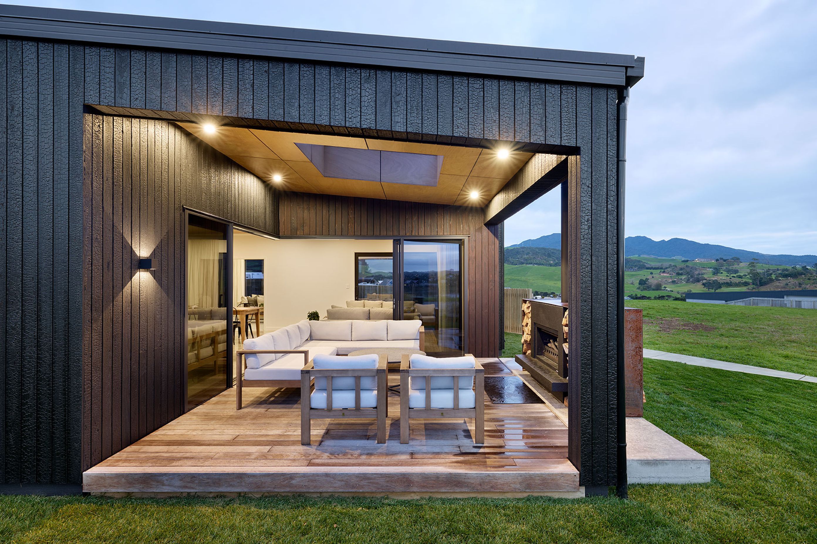 22026outdoorentertainingareafireplace.jpg