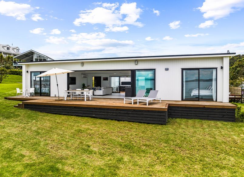 Seascape - Tapeka Point, Russell