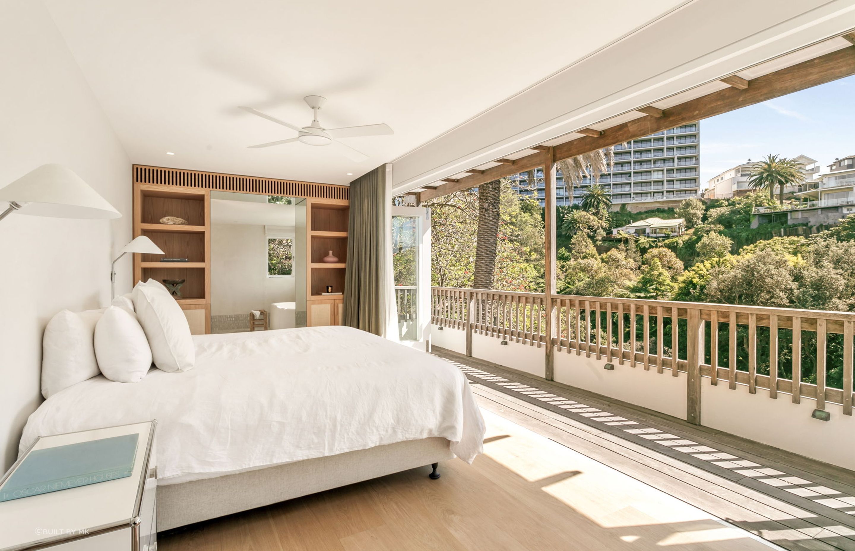 24-Wolaroi-Cres-Tamarama01.jpg