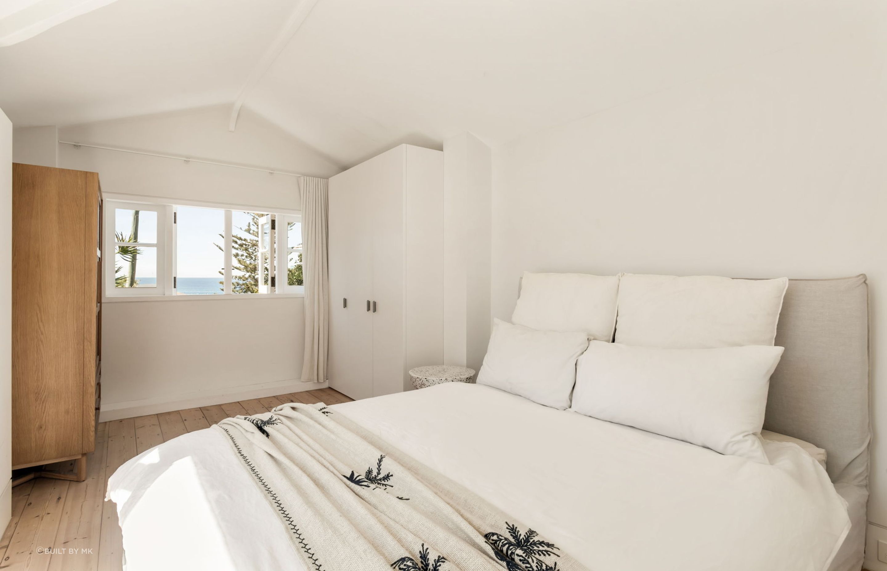 24-Wolaroi-Cres-Tamarama13.jpg