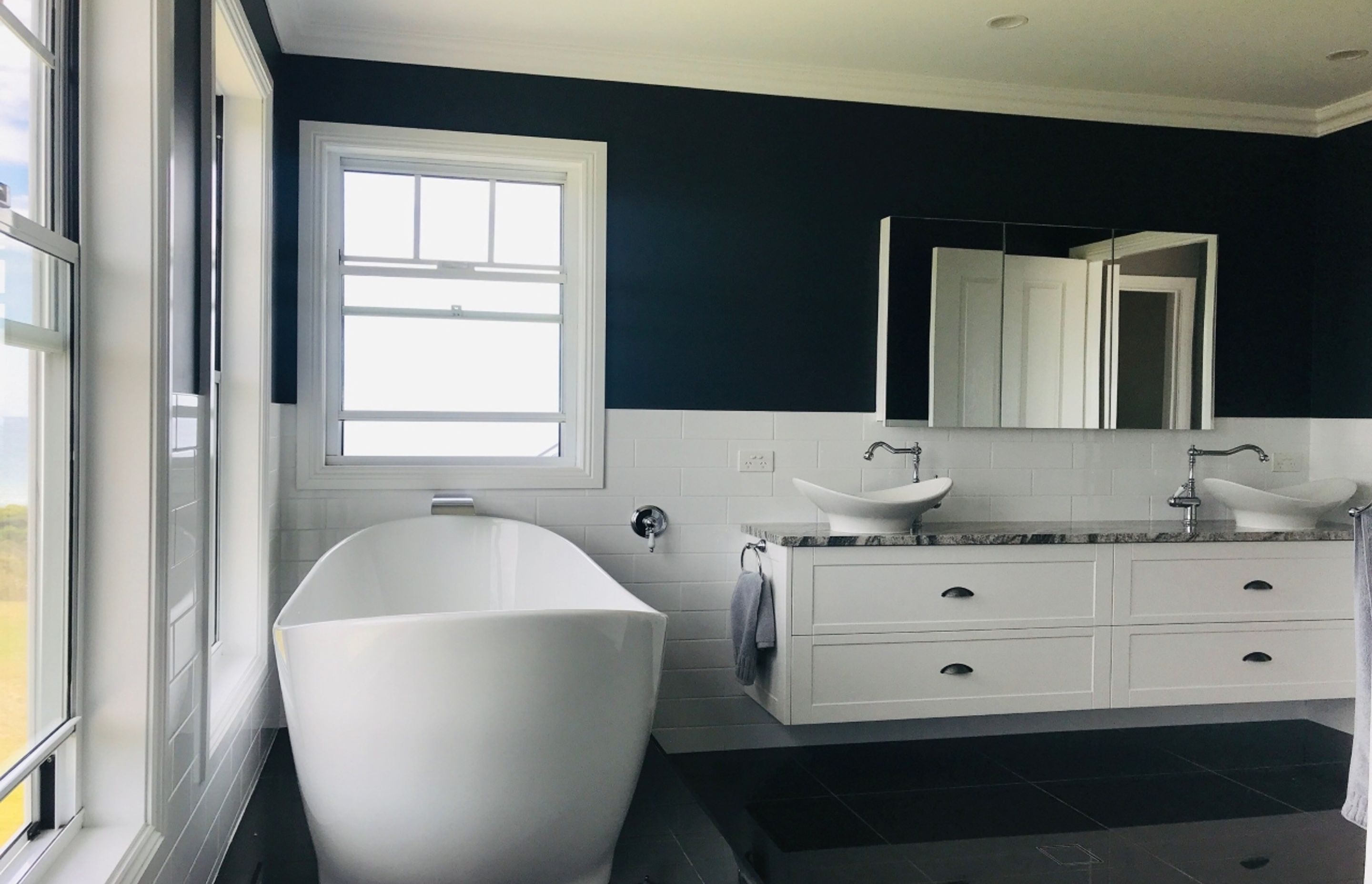 Bathroom. Photography: Hawksley Developments
