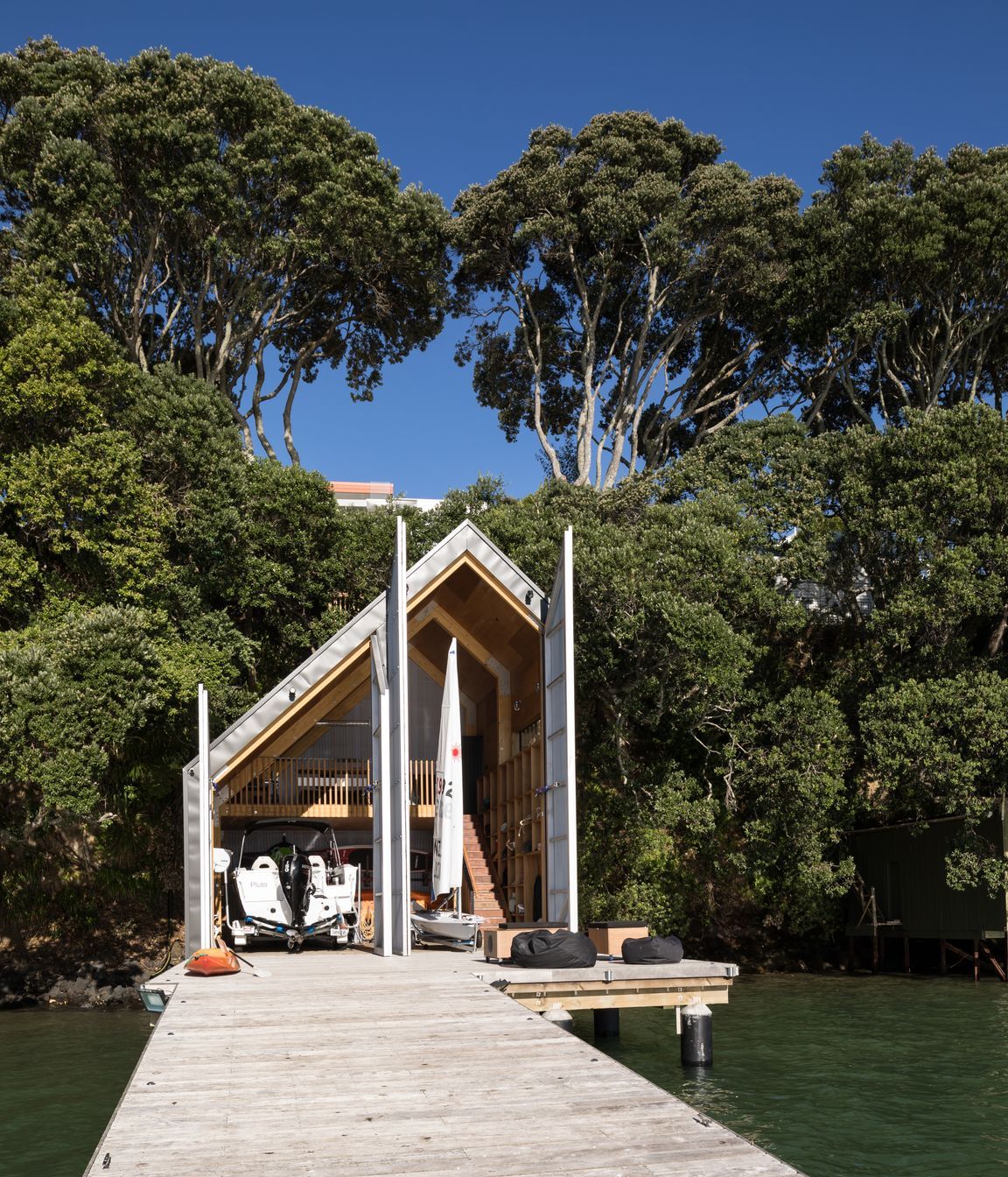 Boathouse 01