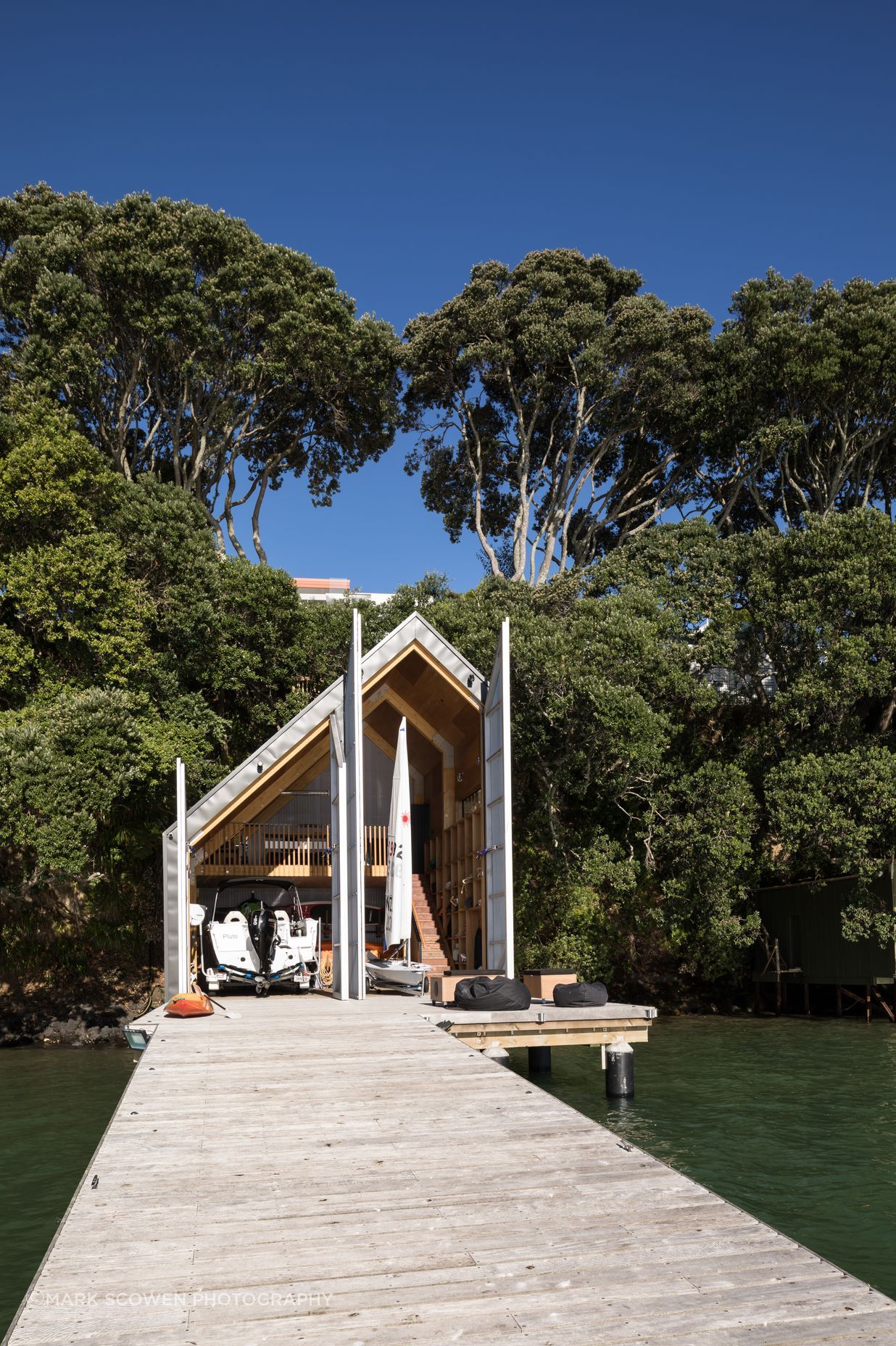 Boathouse 01