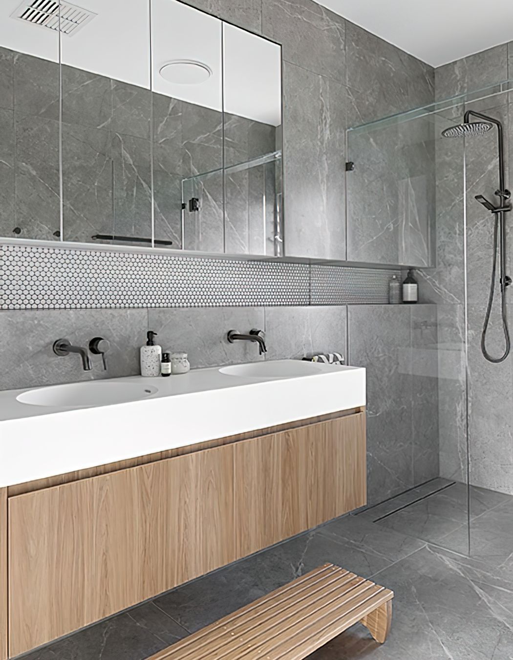 Photography: Anastasia Kariofyllidis