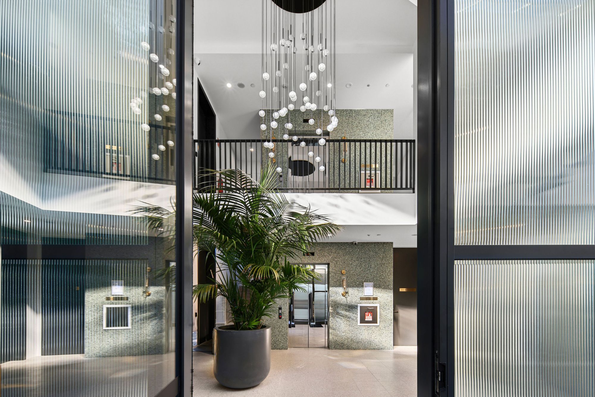 41aBenelongCresBellevueHilHighLobby-v2.jpg