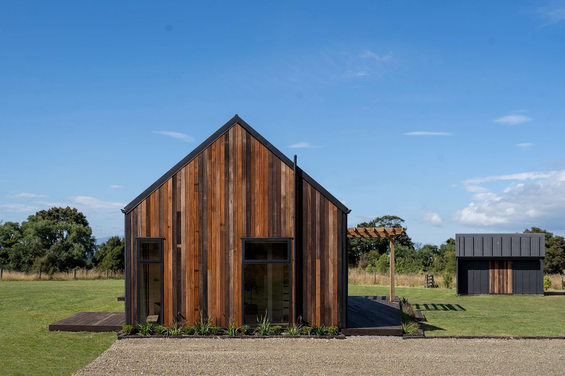 Small Lifestyle Living