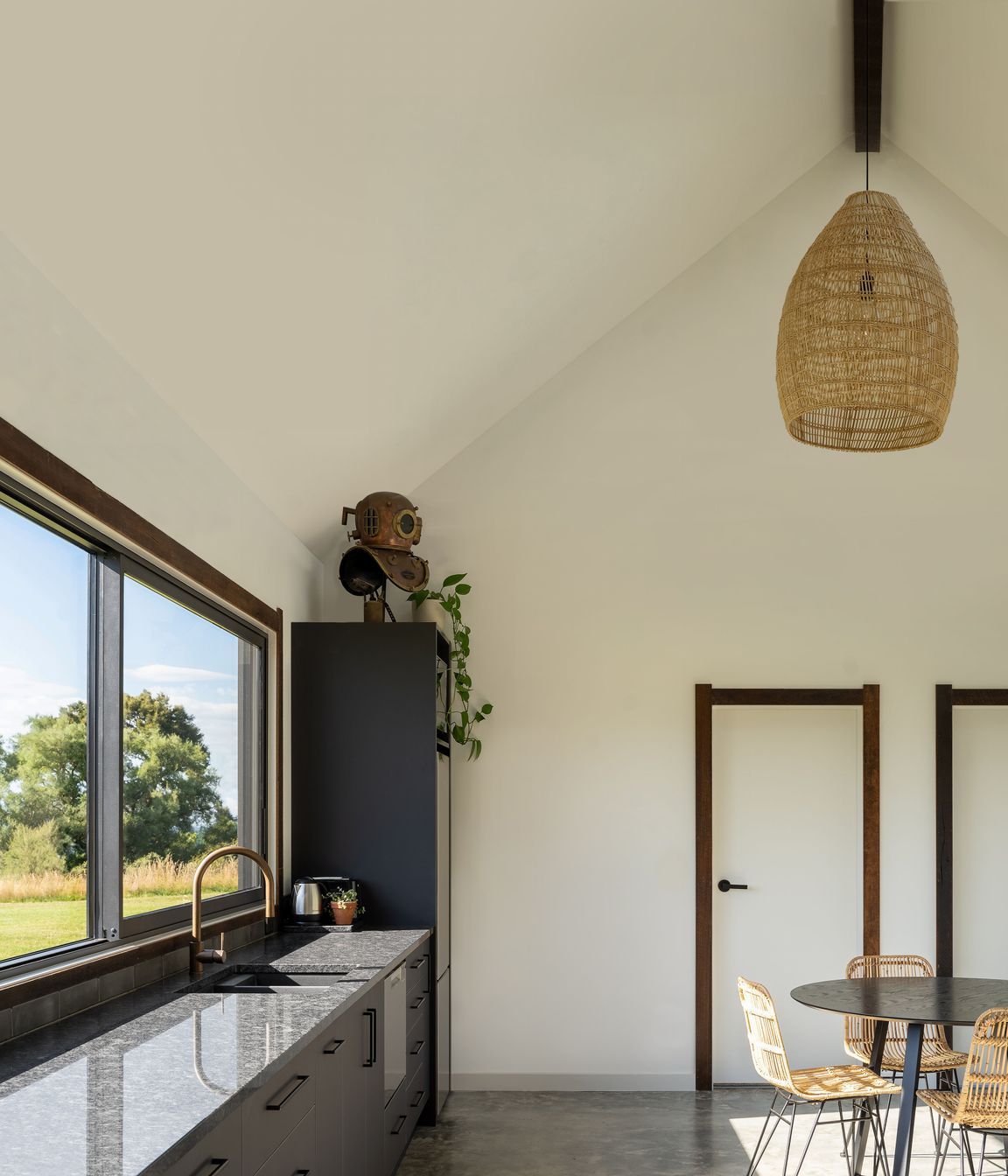 Small Lifestyle Living