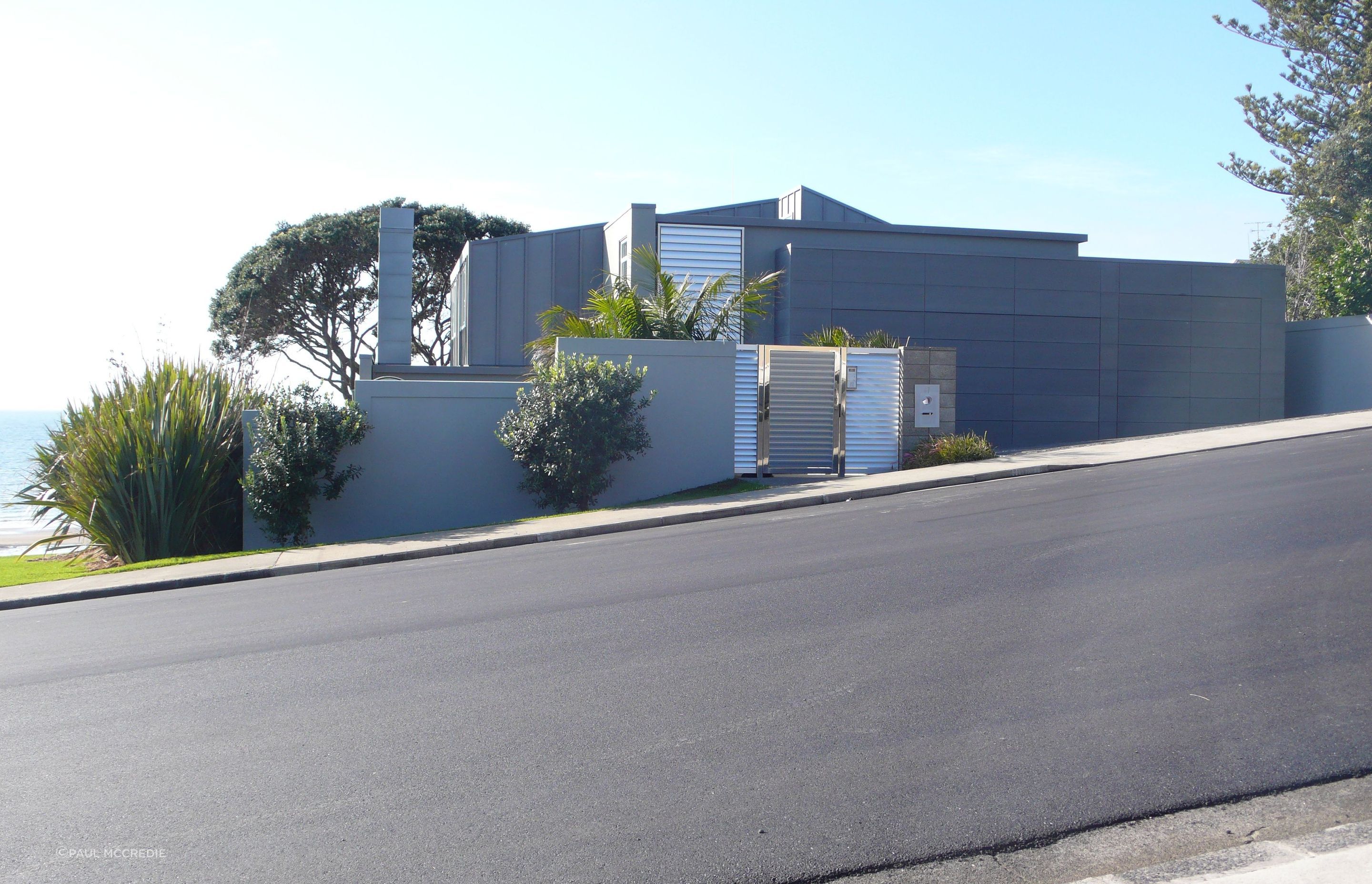 4Beach-Side-House-Street-View-Landscape.JPG