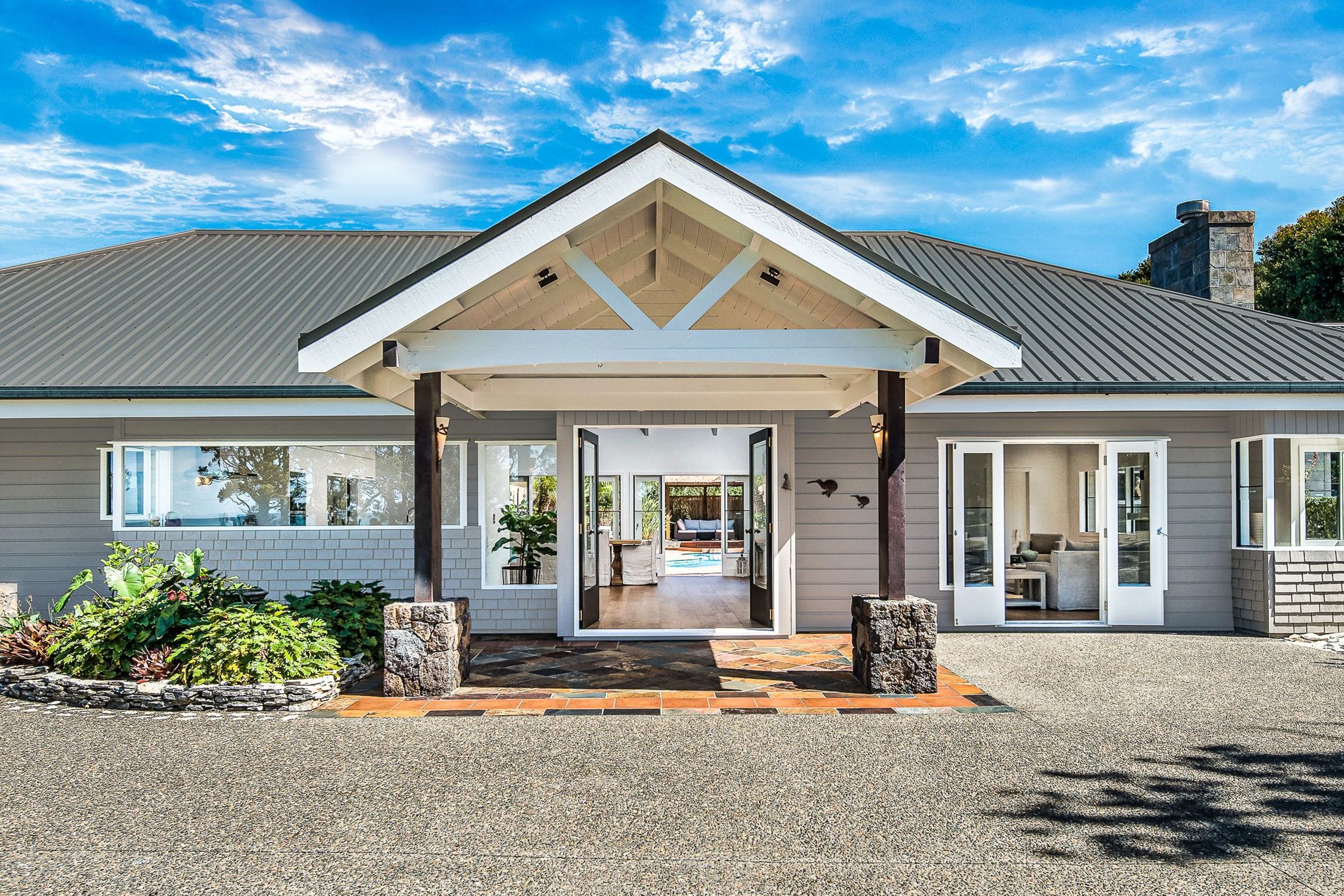 Sandspit Beach House