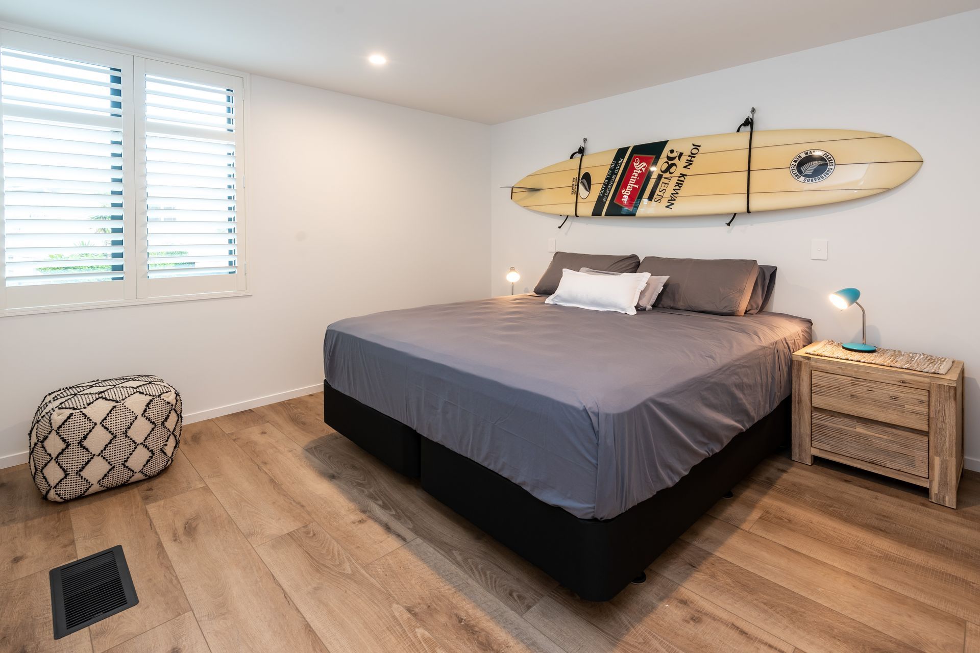 Neptune Max Natural Oak.