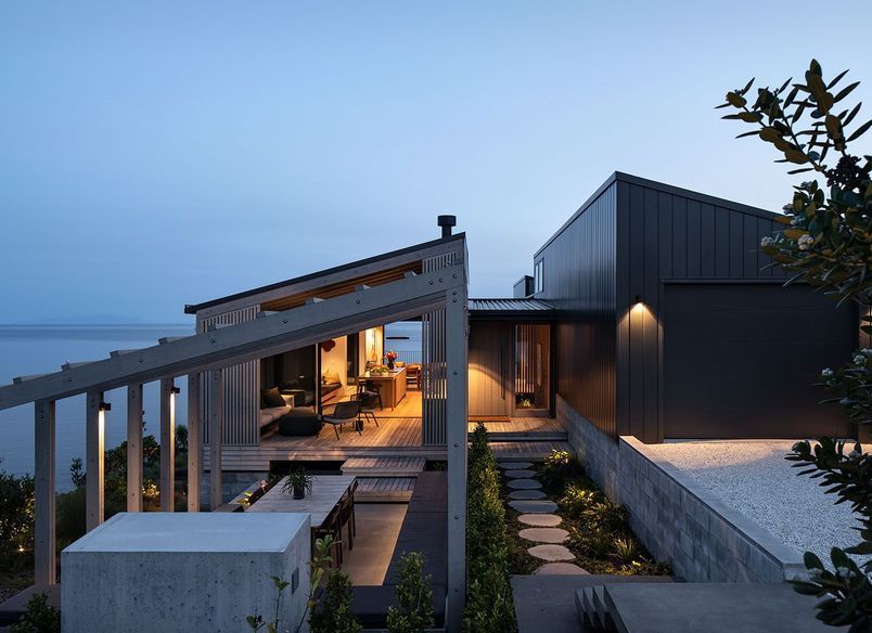Reef House, Leigh