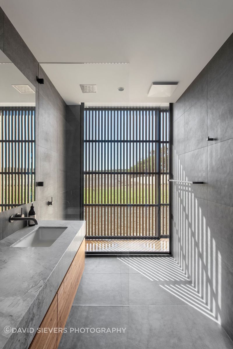 AX-i1000FS-DS-Hawks-Nest-Residence-SA-Bathroom-1.jpeg