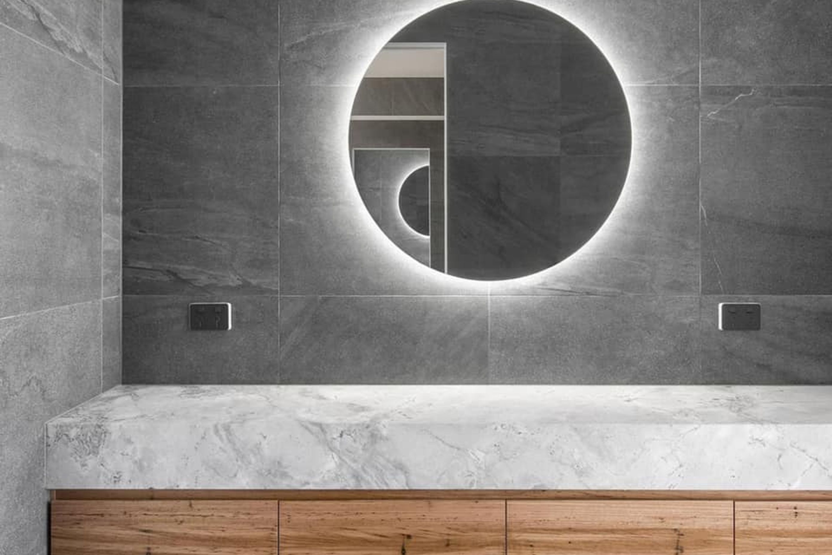 AX-i1000FS-DS-Hawks-Nest-Residence-SA-Bathroom-3.jpeg
