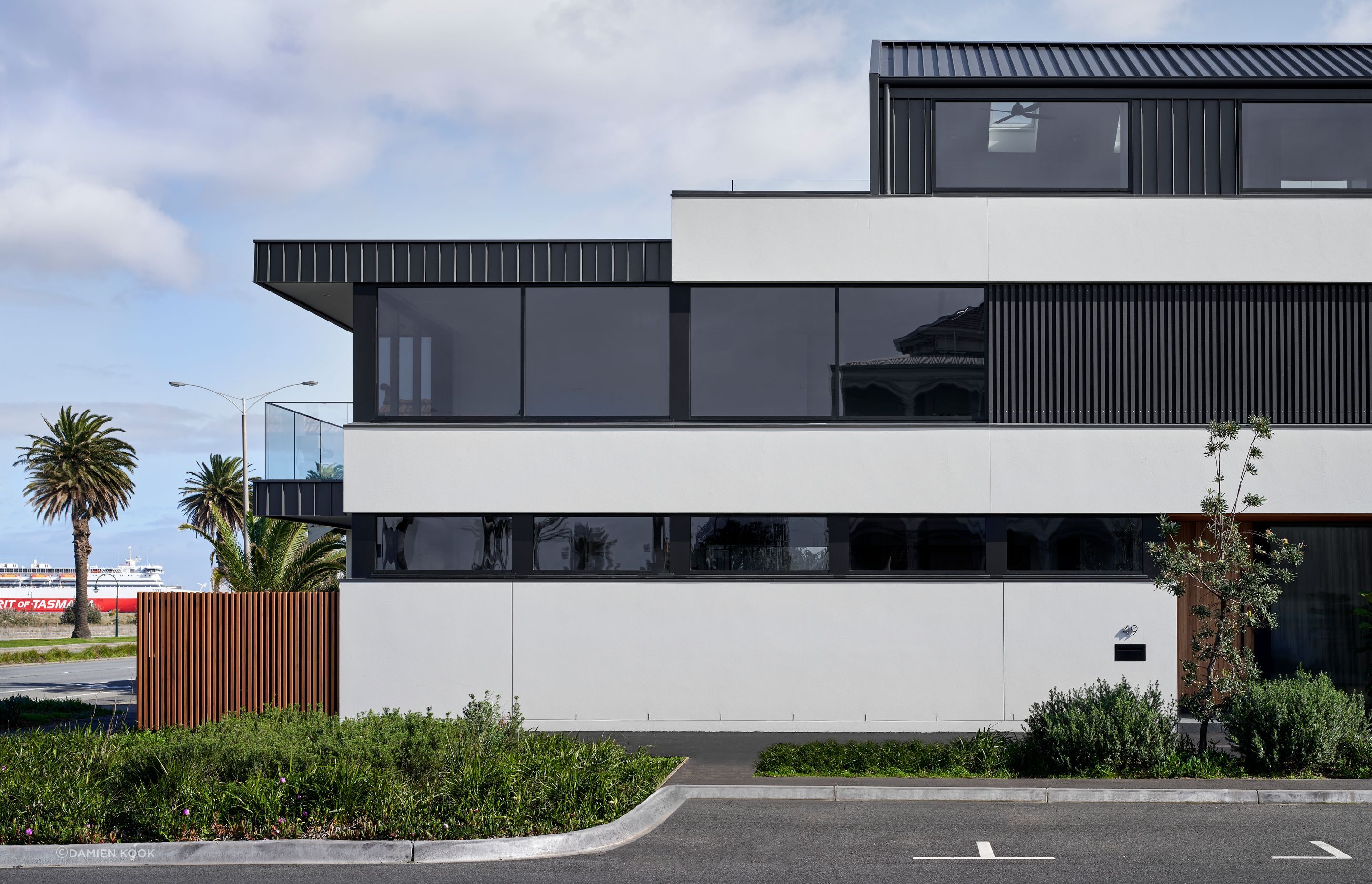 ArchitectureWorksBeaconsfieldParade043.jpg