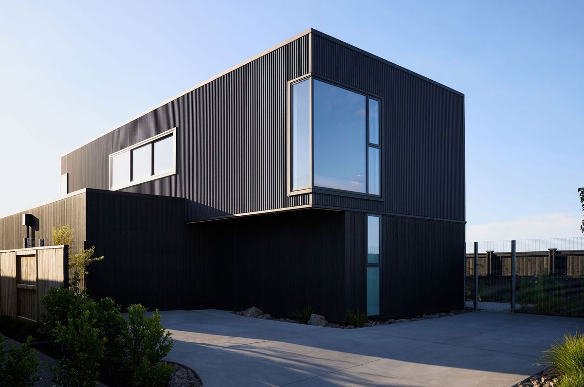 Kuroi Ma House